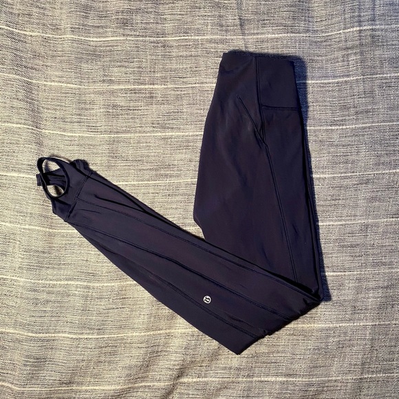 ‼️SOLD‼️ Lululemon Navy Stirrup Tights NWOT - Picture 4 of 6